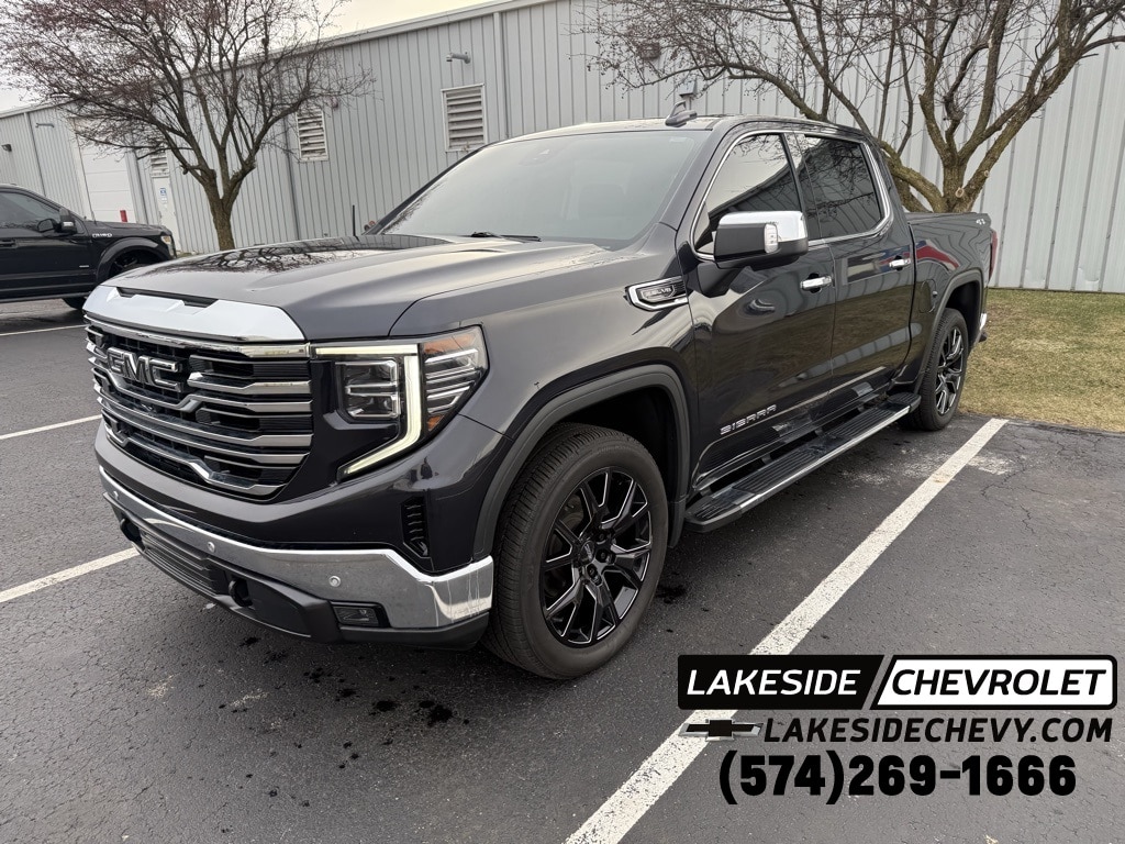 2022 GMC Sierra 1500 SLT's photo
