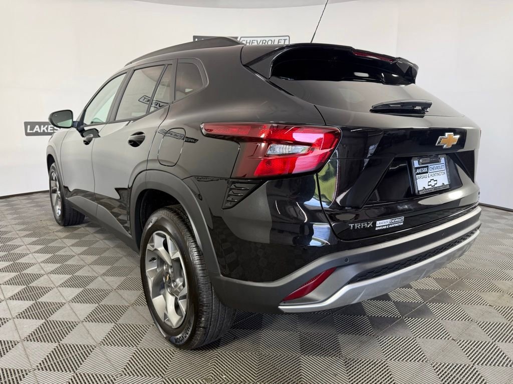 New 2026 Chevrolet Trax LT SUV