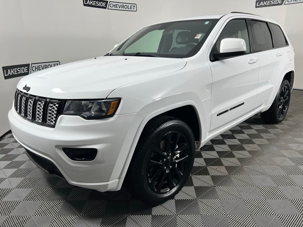 Used 2021 Jeep Grand Cherokee Laredo X with VIN 1C4RJFAG5MC795957 for sale in Warsaw, IN