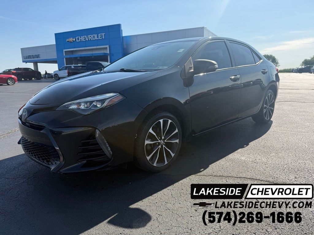 2018 Toyota Corolla SE AT's photo