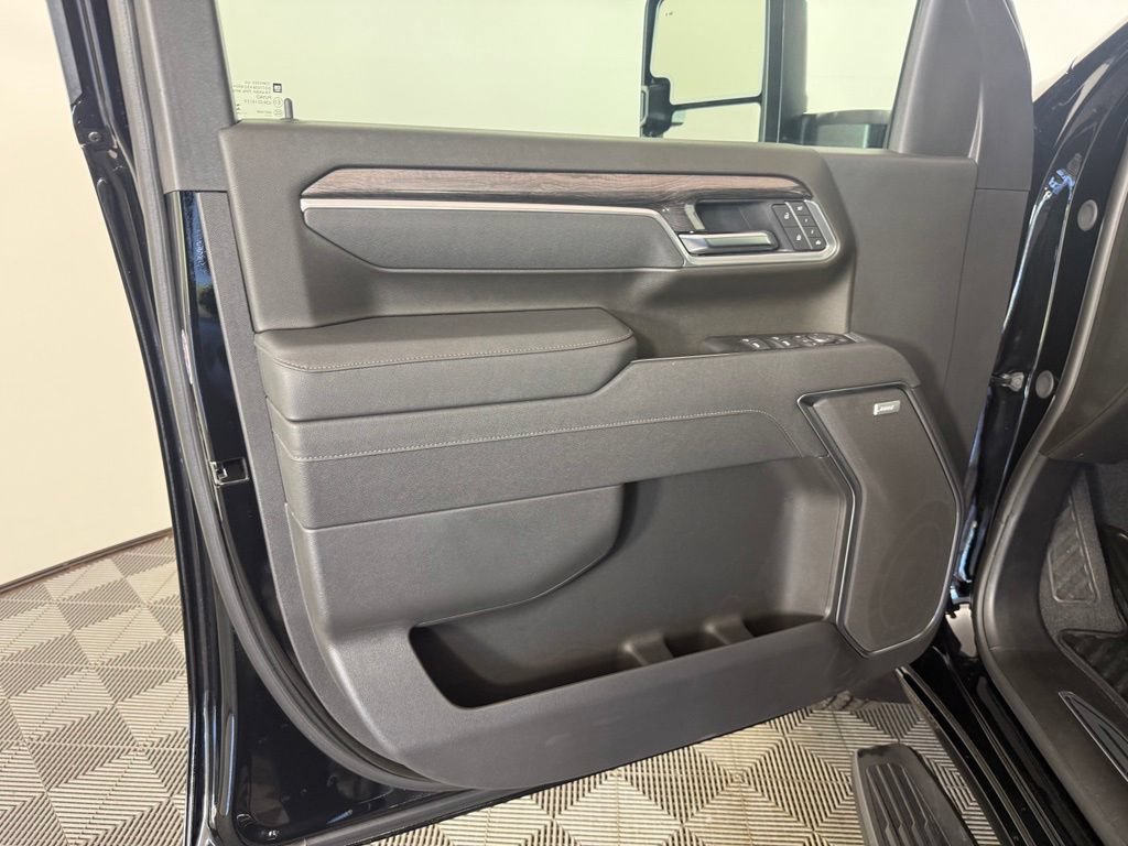 2026 Chevrolet Silverado 3500 HD LTZ - Photo 16