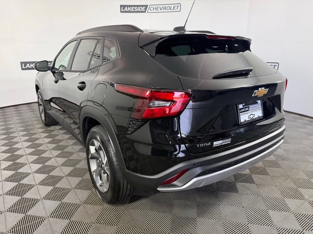 New 2026 Chevrolet Trax LT SUV
