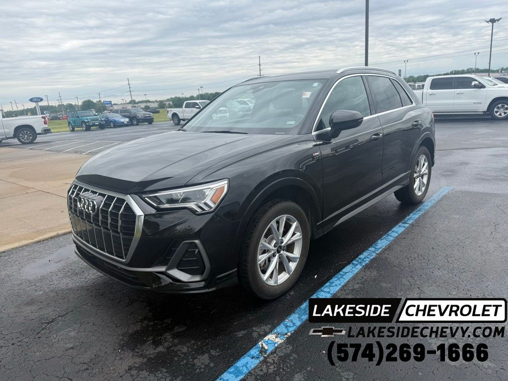 2025 Audi Q3 45 TFSI S Line Premium quattro's photo