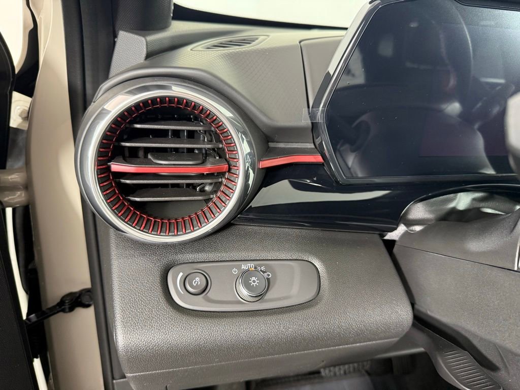 2026 Chevrolet Trax RS - Photo 20