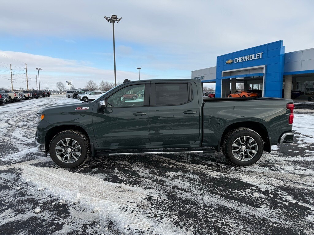Used 2025 Chevrolet Silverado 1500 LT LT1 Truck