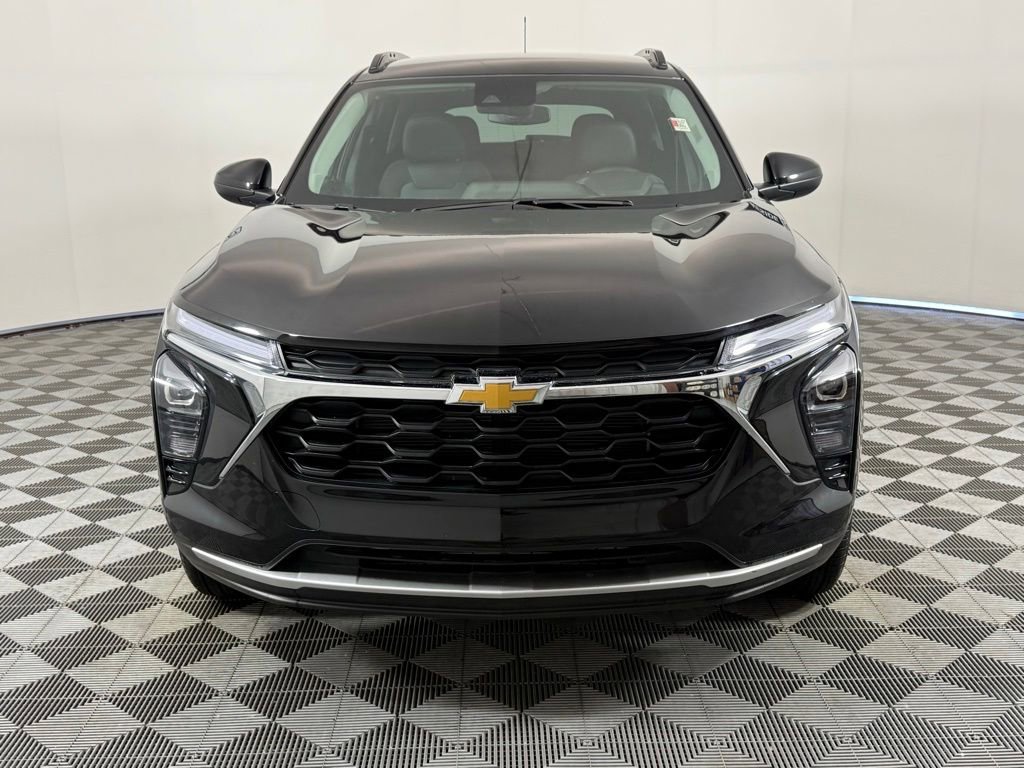 2026 Chevrolet Trax LT - Photo 9