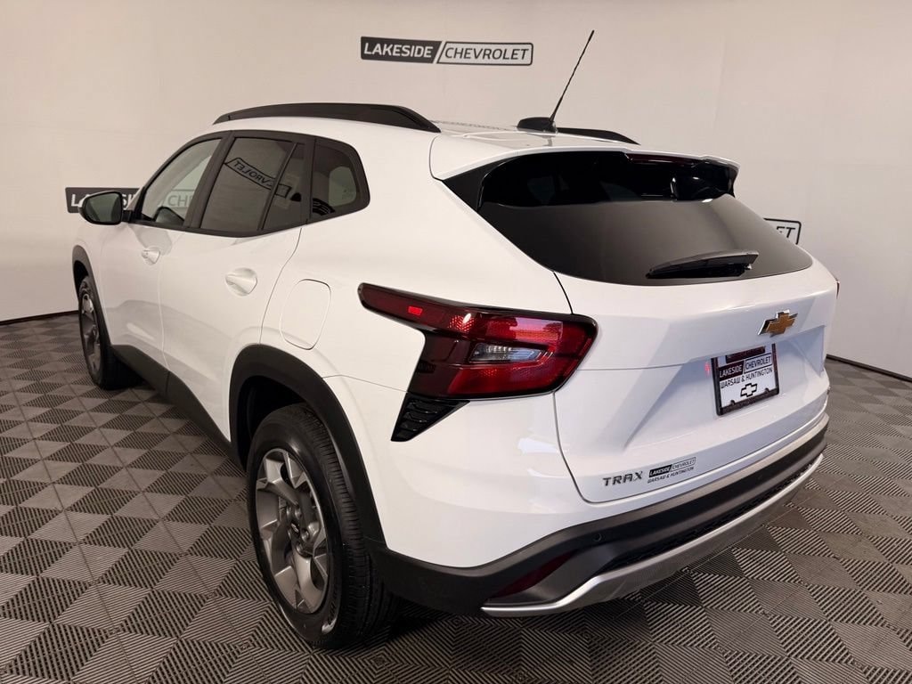 New 2026 Chevrolet Trax LT SUV