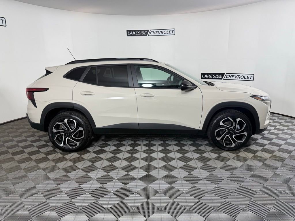 2026 Chevrolet Trax RS - Photo 7