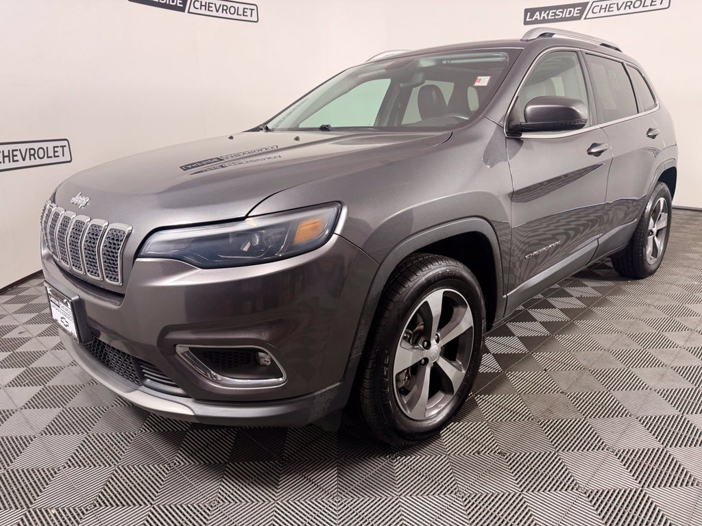 Used 2019 Jeep Cherokee Limited with VIN 1C4PJMDX9KD322173 for sale in Warsaw, IN