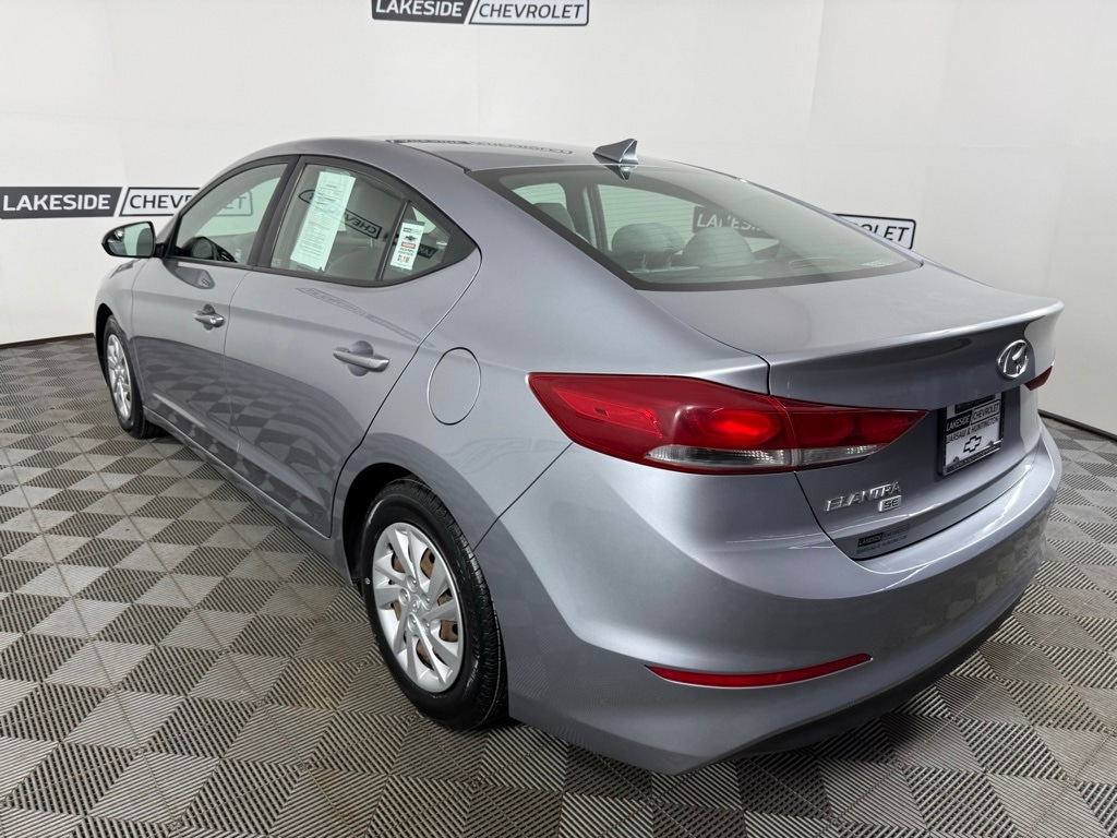 Used 2017 Hyundai Elantra SE Sedan