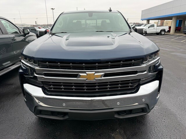 2021 Chevrolet Silverado 1500 LT1 photo 2