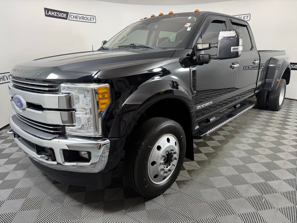 Used 2017 Ford F-450SD DRW Truck