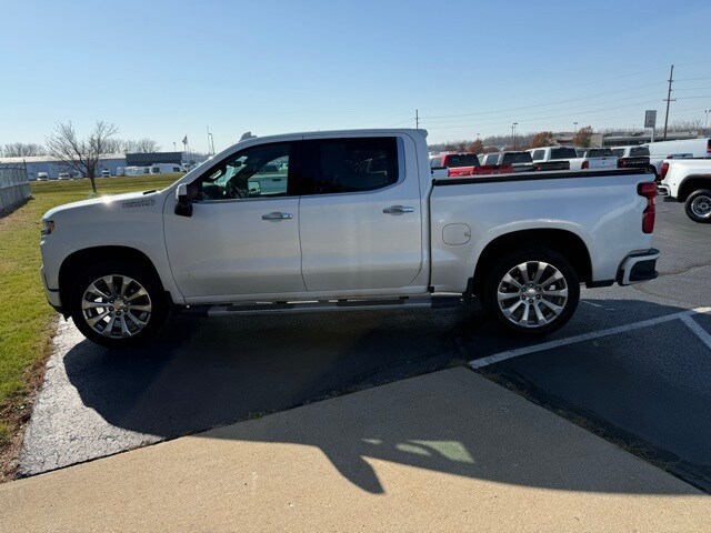 2020 Chevrolet Silverado 1500 High Country photo 2