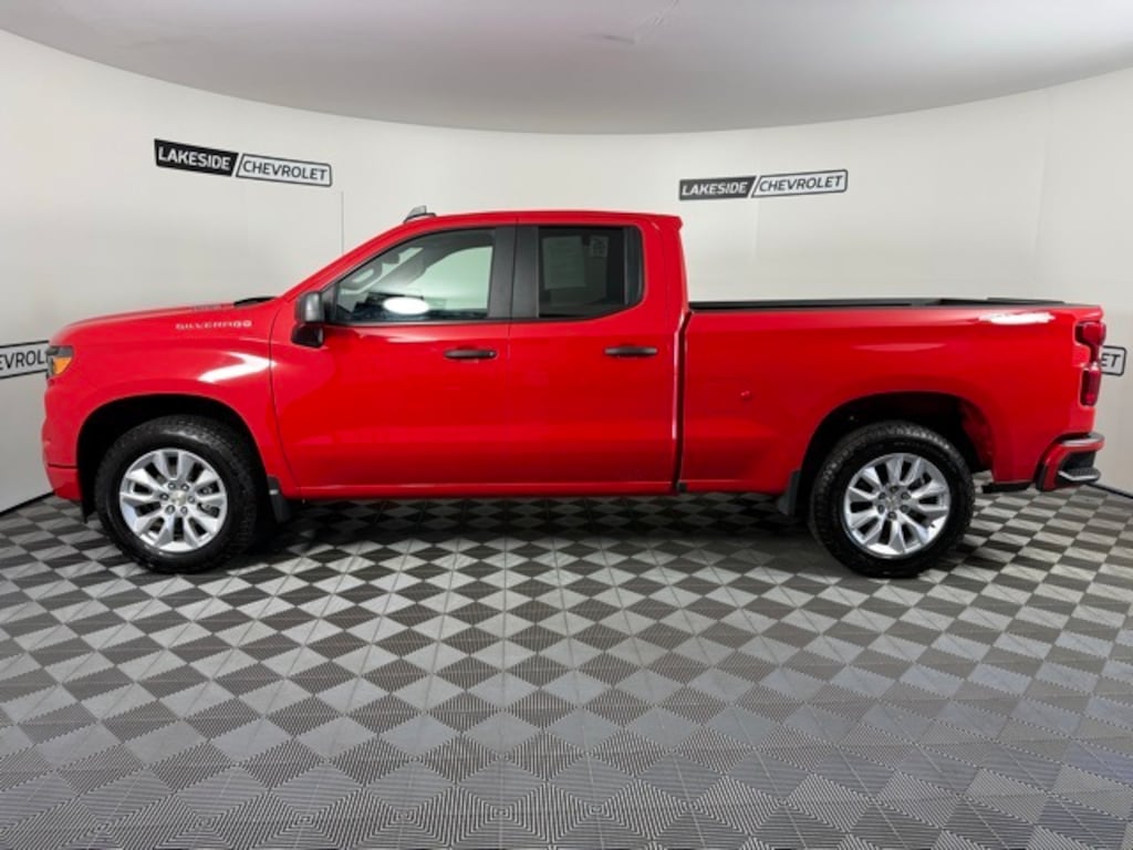 Used 2025 Chevrolet Silverado 1500 Custom Truck