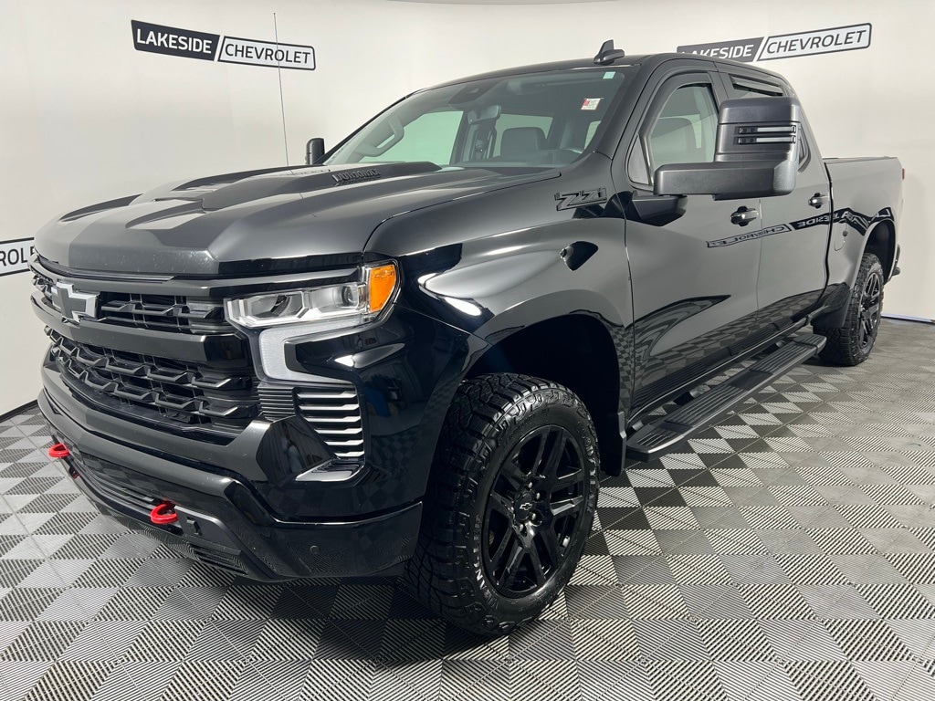 Used 2024 Chevrolet Silverado 1500 LT Trail Boss with VIN 3GCUDFE86RG408650 for sale in Warsaw, IN