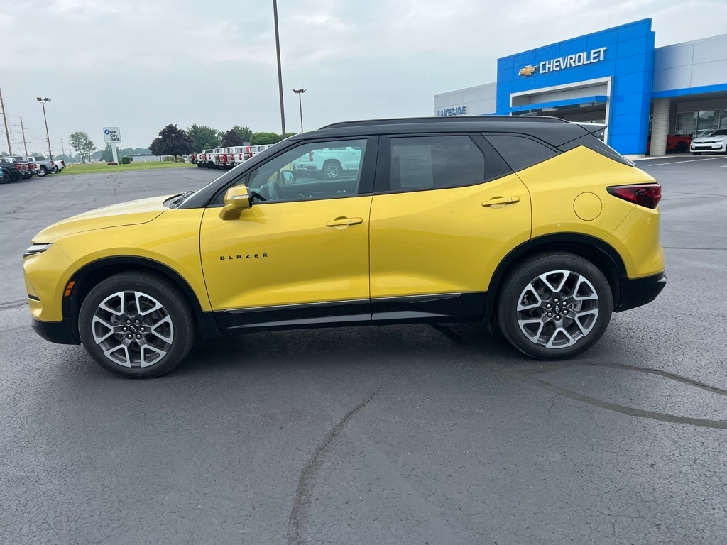 Used 2023 Chevrolet Blazer RS with VIN 3GNKBERS0PS223332 for sale in Warsaw, IN
