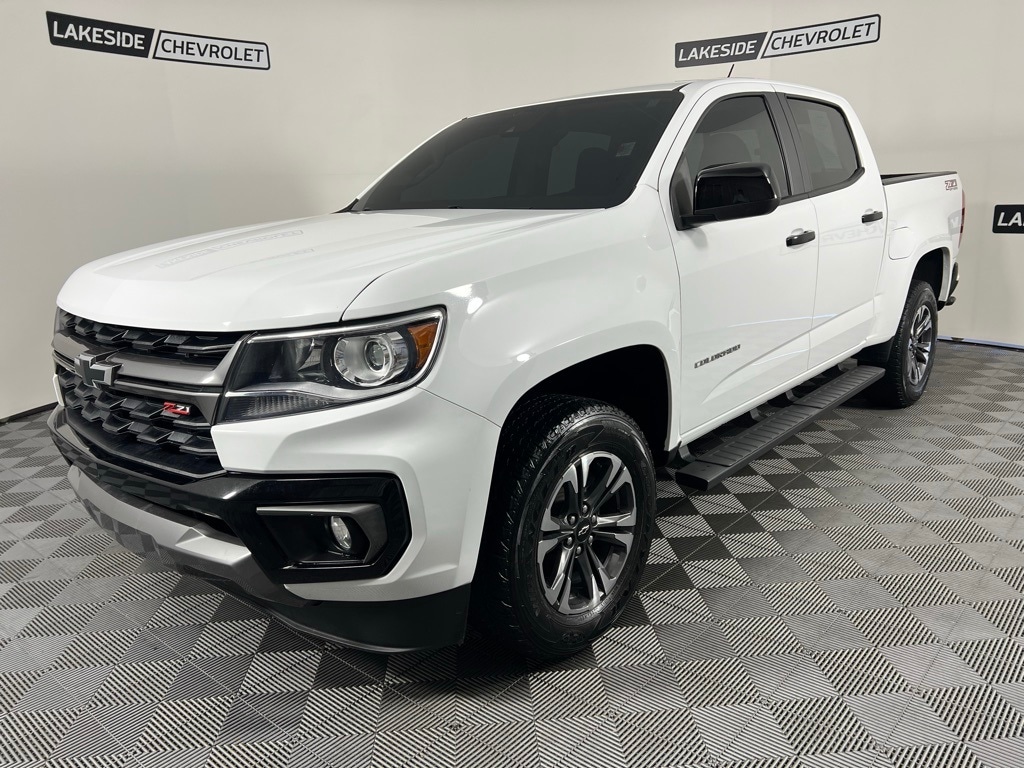 Used 2021 Chevrolet Colorado Z71 with VIN 1GCGTDEN6M1214556 for sale in Warsaw, IN