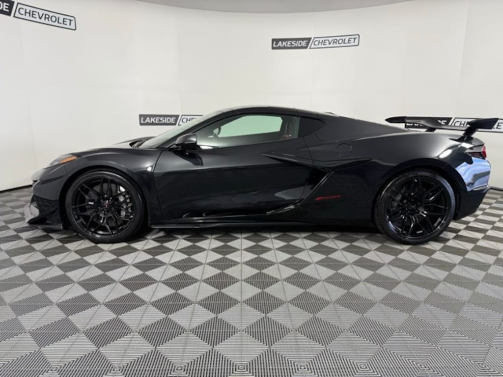 Used 2024 Chevrolet Corvette Z06 3LZ Coupe