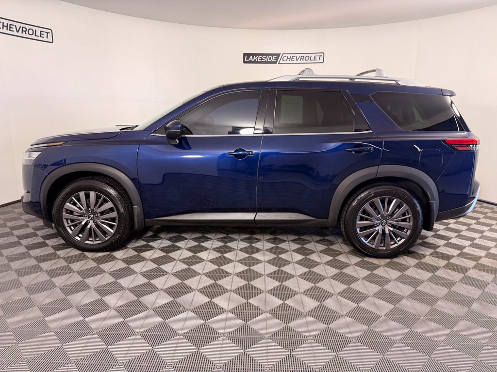 Used 2023 Nissan Pathfinder SL SUV