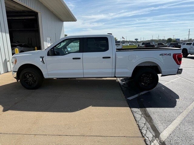 2022 Ford F-150 XLT photo 2