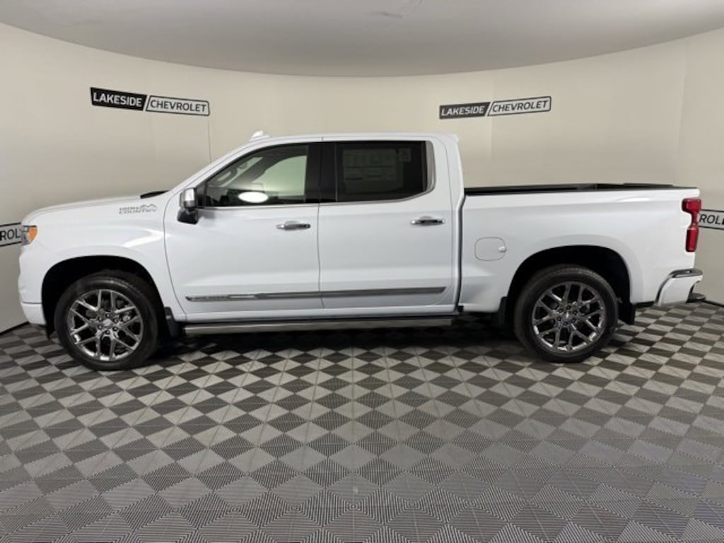 New 2026 Chevrolet Silverado 1500 High Country Truck