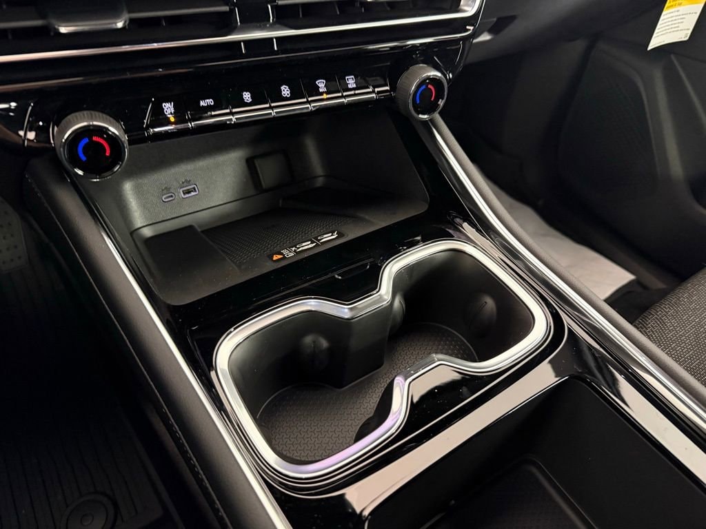 2026 Chevrolet Traverse LT - Photo 27