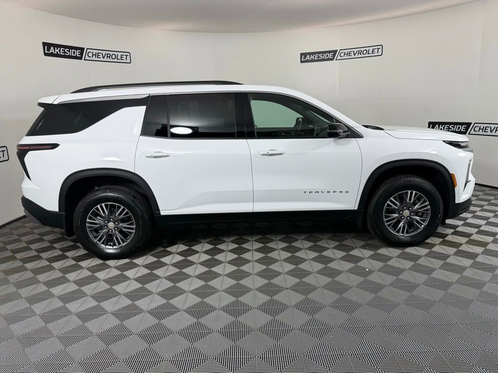 2026 Chevrolet Traverse LT - Photo 7
