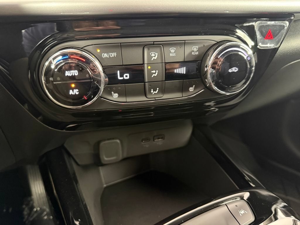 2026 Chevrolet Trax LT - Photo 25