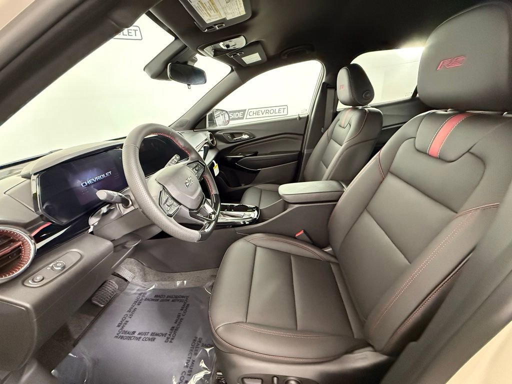 2026 Chevrolet Trax RS - Photo 13
