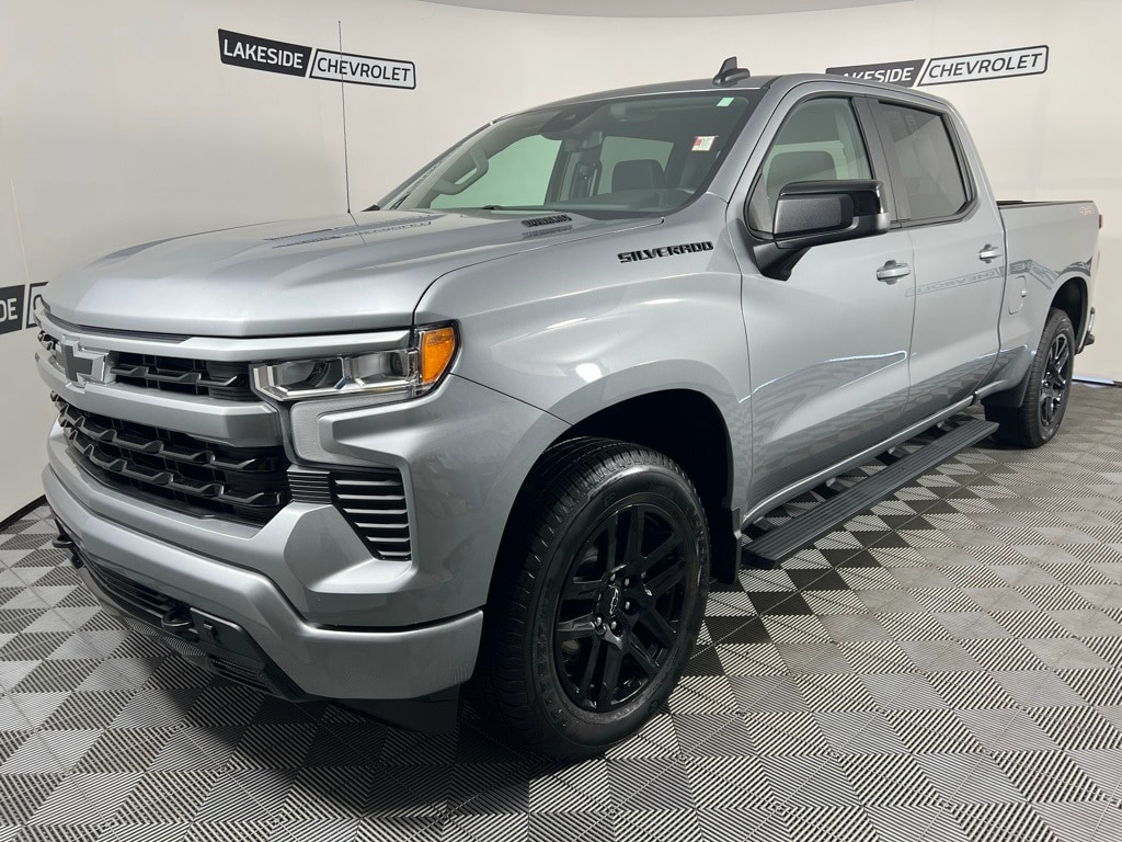 Used 2024 Chevrolet Silverado 1500 RST with VIN 1GCUDEE85RZ190226 for sale in Warsaw, IN