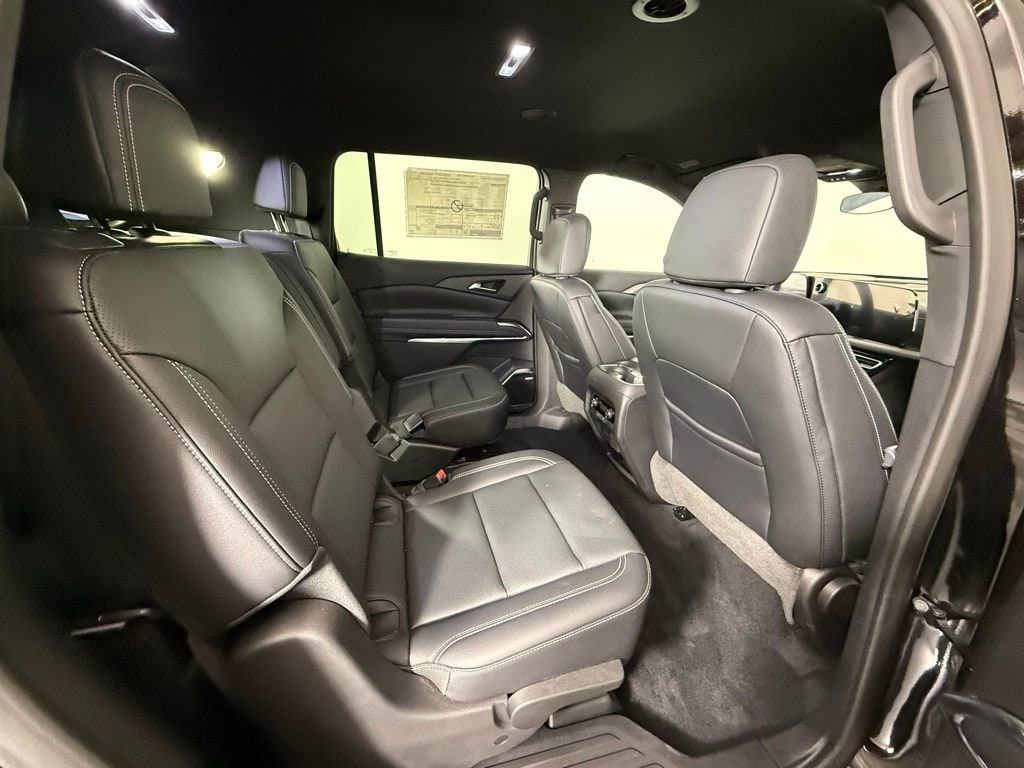 2025 Chevrolet Traverse LT - Photo 16