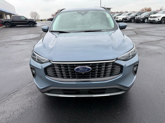 2024 Ford Escape Hybrid Platinum photo 4