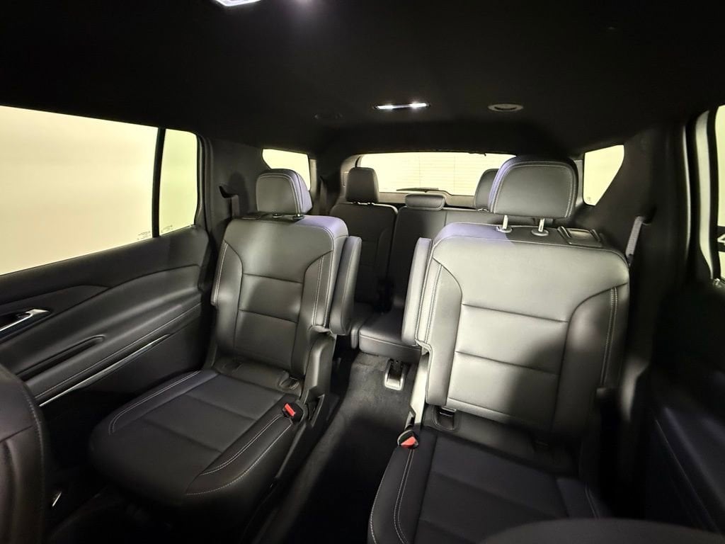 2025 Chevrolet Traverse LT - Photo 27