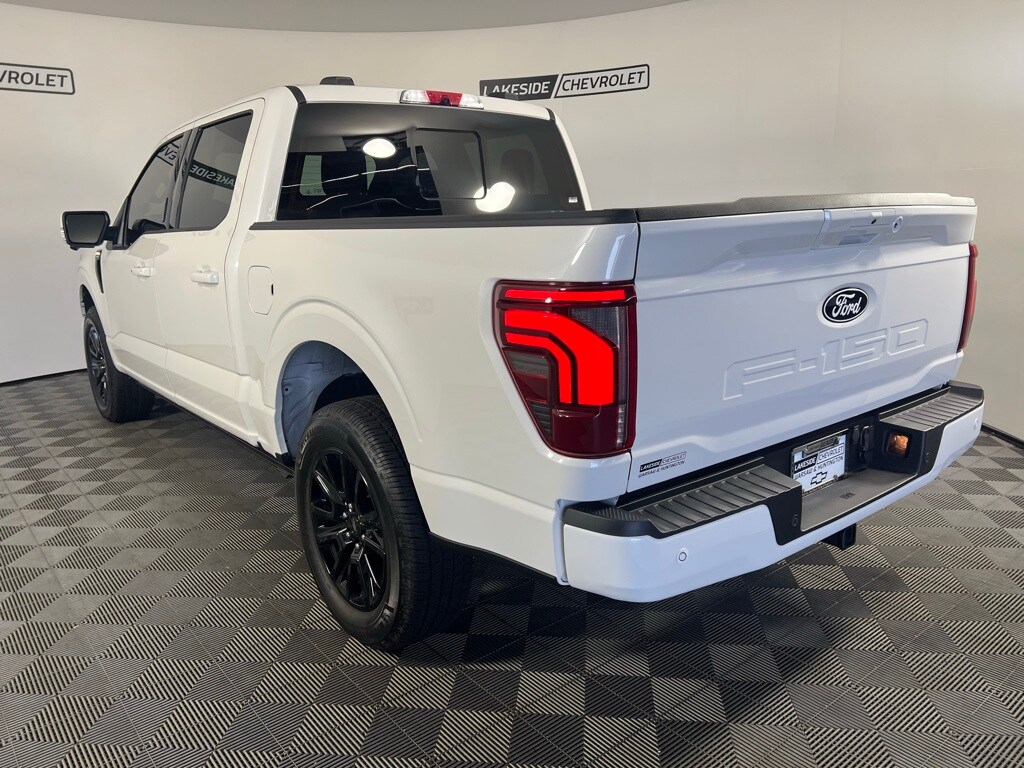 2024 Ford F-150 Platinum photo 3