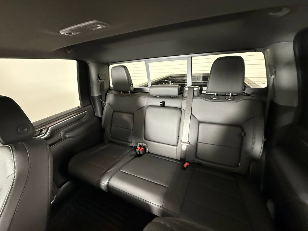 2026 Chevrolet Silverado 3500 HD LTZ - Photo 37