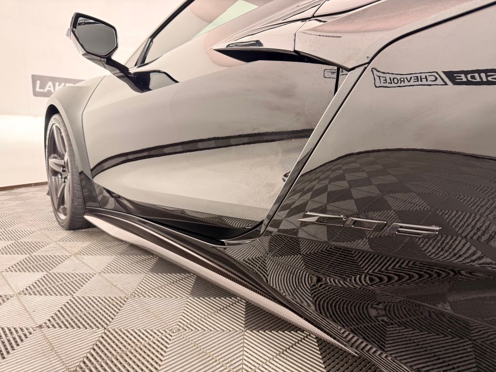 2023 Chevrolet Corvette 3LZ - Photo 13
