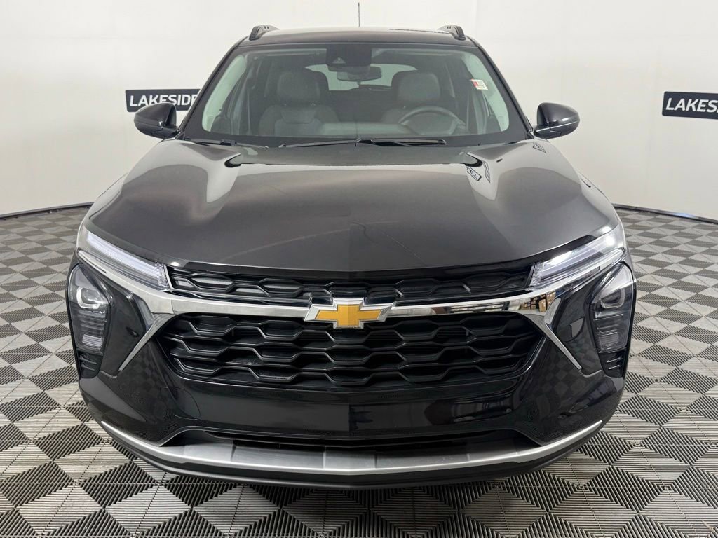 2026 Chevrolet Trax LT - Photo 9