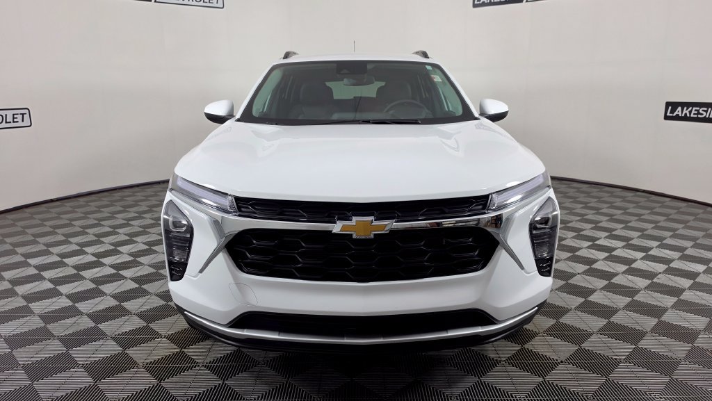 2026 Chevrolet Trax LT - Photo 9