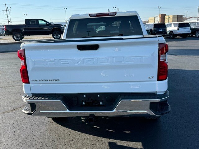 2024 Chevrolet Silverado 1500 LT photo 4