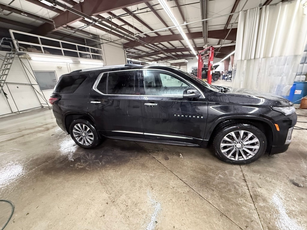 Used 2023 Chevrolet Traverse Premier SUV