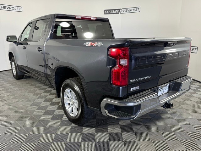 2024 Chevrolet Silverado 1500 LT1 photo 4