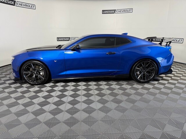 2017 Chevrolet Camaro 1SS photo 3