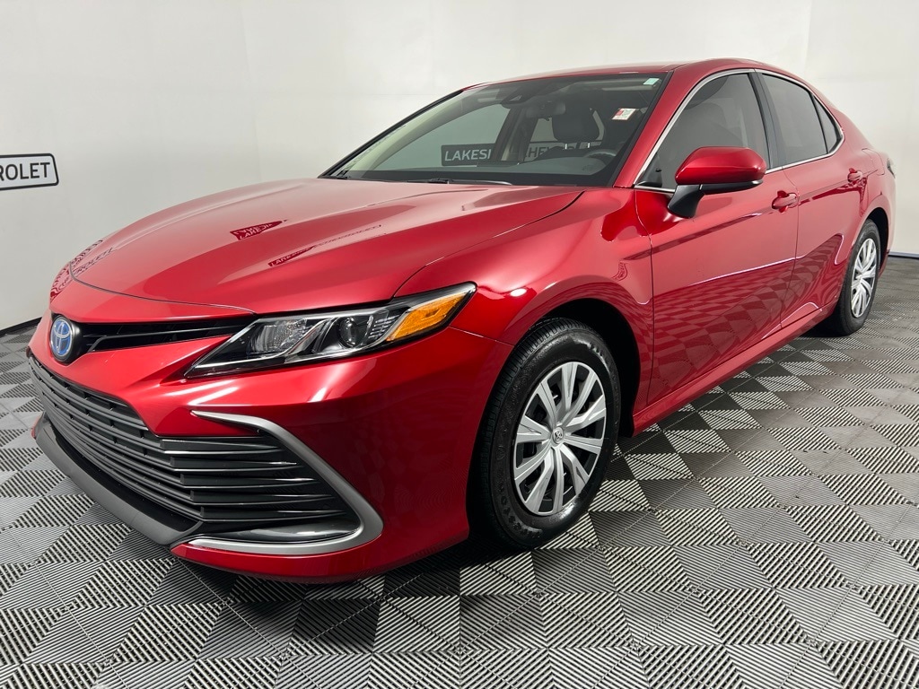Used 2024 Toyota Camry LE with VIN 4T1C31AK4RU061475 for sale in Warsaw, IN