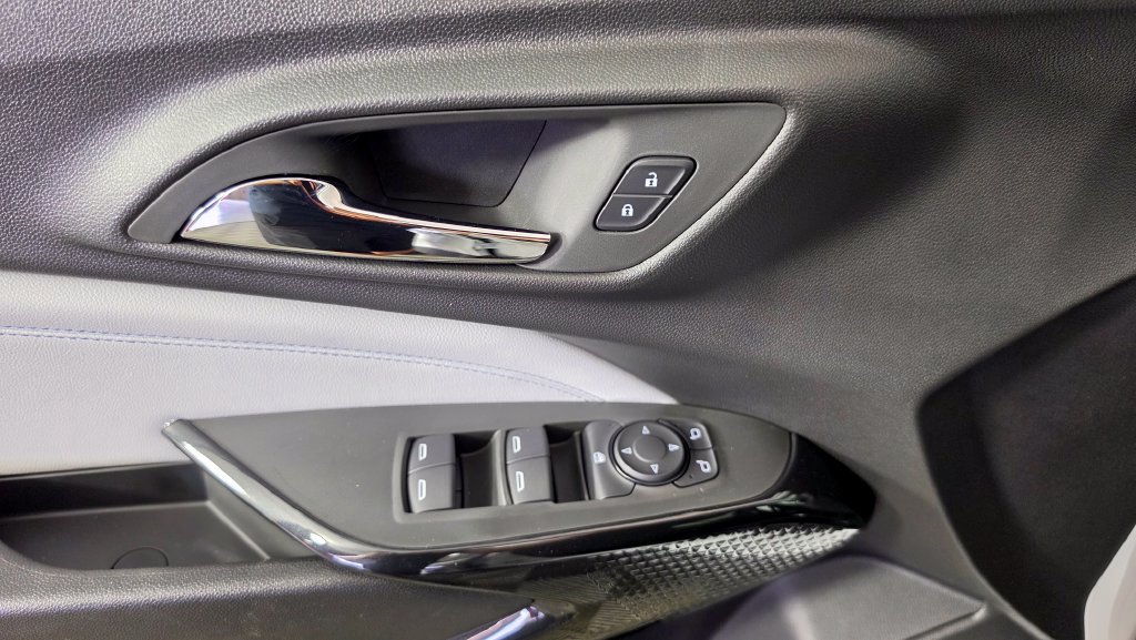 2026 Chevrolet Trax LT - Photo 17