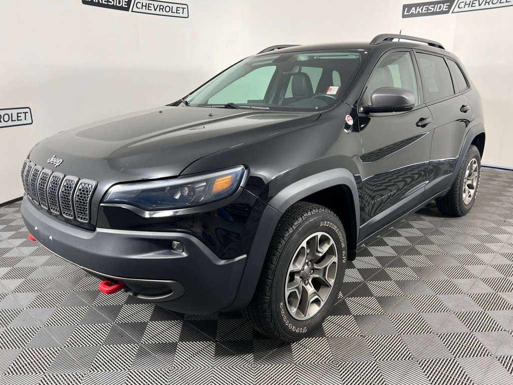 Used 2020 Jeep Cherokee Trailhawk with VIN 1C4PJMBN1LD538070 for sale in Warsaw, IN