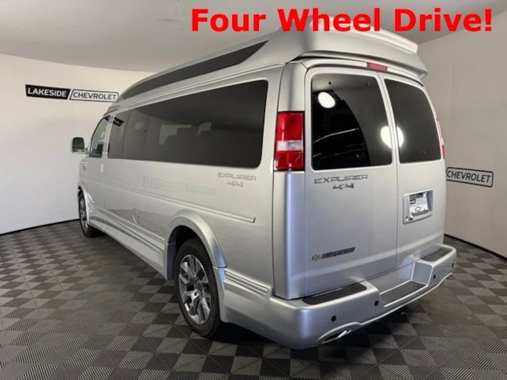 New 2024 Chevrolet Express Cargo 2500 WT Van