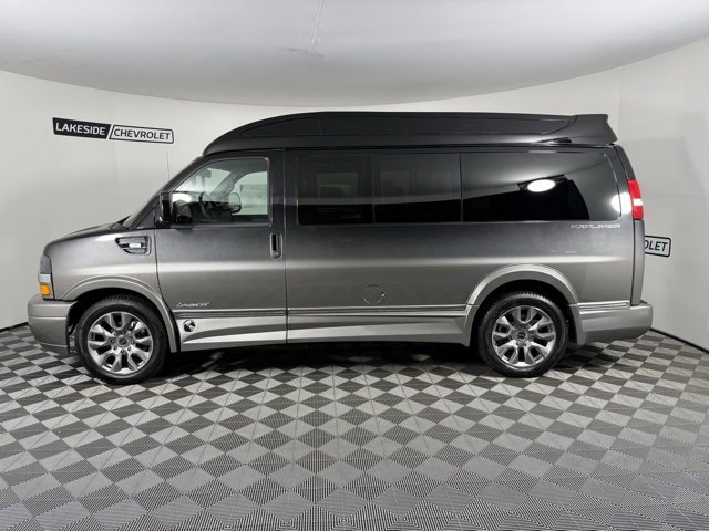 2025 Chevrolet Express Cargo 2500 Van photo 3