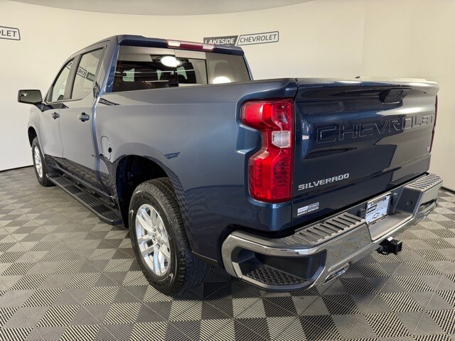 2020 Chevrolet Silverado 1500 LT photo 3