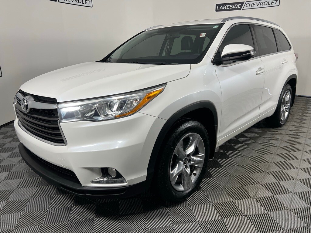 Used 2016 Toyota Highlander Limited with VIN 5TDDKRFH8GS288323 for sale in Warsaw, IN
