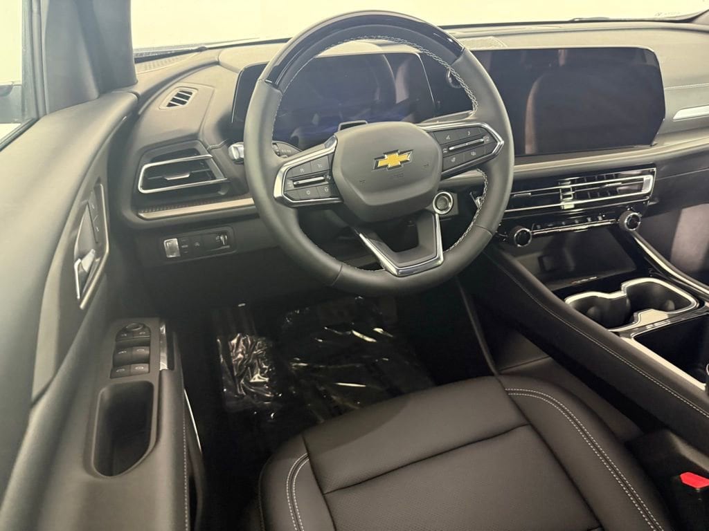 2025 Chevrolet Traverse LT - Photo 18